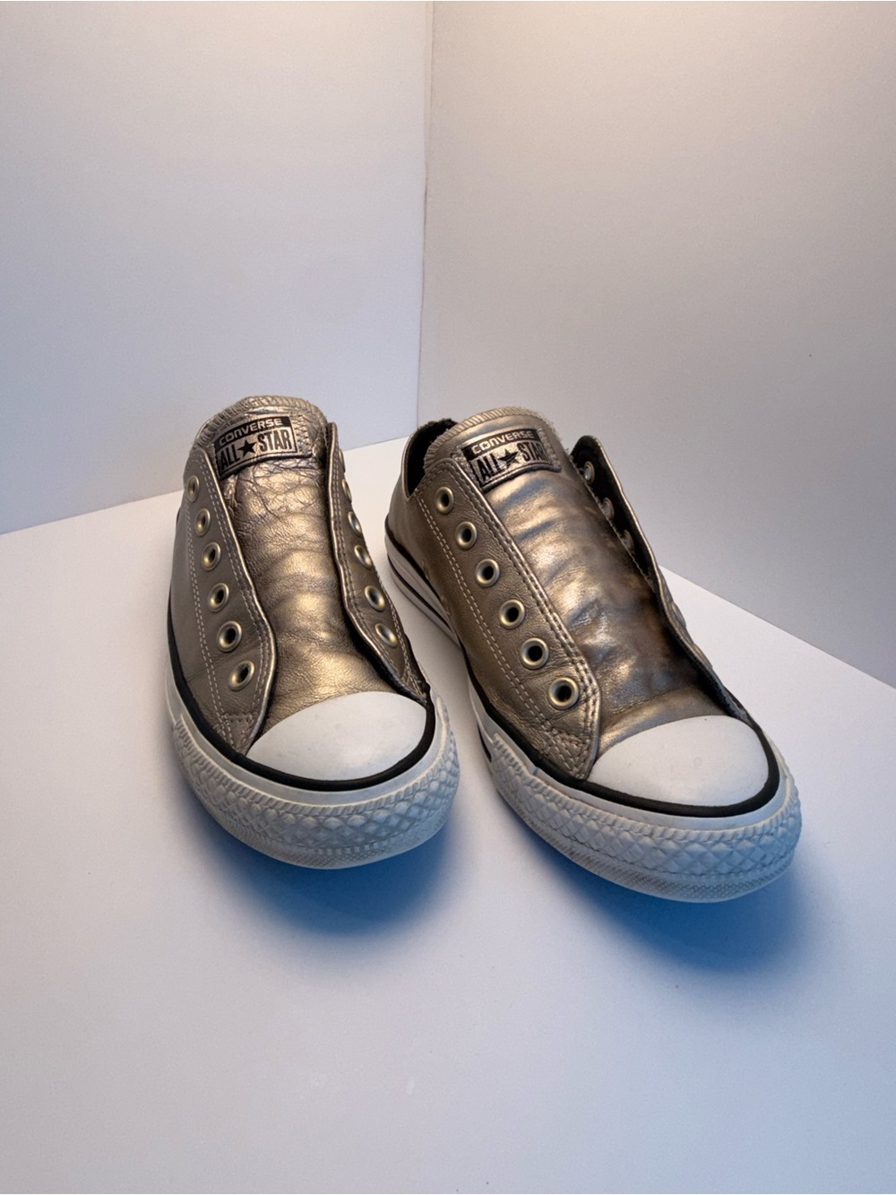 Converse Chuck Taylor All Star Low Top Sneakers in Metallic Silver leather